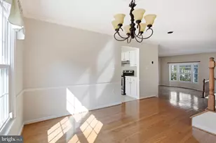 8111 Squirrel Run Rd, Springfield, VA 22152 - Photo 27