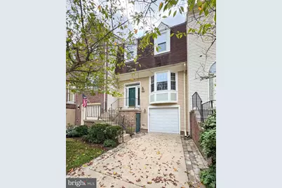 8111 Squirrel Run Road, Springfield, VA 22152 - Photo 15