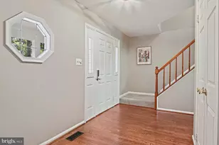 9830 Faust Dr, Vienna, VA 22182 - Photo 7