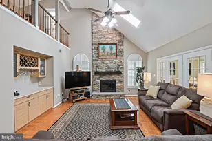 9830 Faust Dr, Vienna, VA 22182 - Photo 19