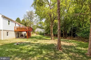 2601 Seskey Glen Ct, Herndon, VA 20171 - Photo 9