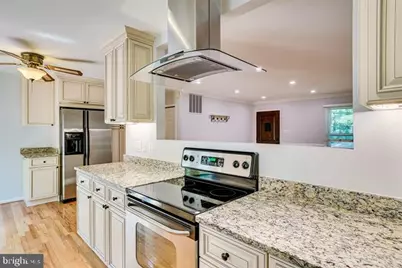 2601 Seskey Glen Court, Herndon, VA 20171 - Photo 13