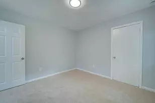 11301 Gatesborough Ln, Reston, VA 20191 - Photo 17