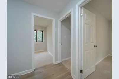 11301 Gatesborough Lane, Reston, VA 20191 - Photo 9