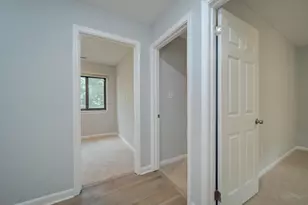 11301 Gatesborough Ln, Reston, VA 20191 - Photo 9
