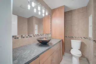 11301 Gatesborough Ln, Reston, VA 20191 - Photo 19