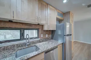 11301 Gatesborough Ln, Reston, VA 20191 - Photo 29