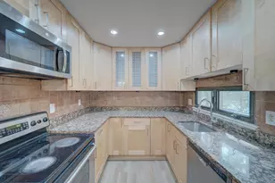 11301 Gatesborough Ln, Reston, VA 20191 - Photo 27