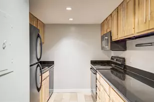 11400 Washington Plaza W, Reston, VA 20190 - Photo 13