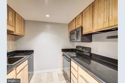 11400 Washington Plaza W #601, Reston, VA 20190 - Photo 15