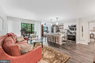 11220 Chestnut Grove Square, Reston, VA 20190 - Photo 9