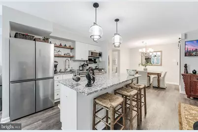 11220 Chestnut Grove Square #13, Reston, VA 20190 - Photo 3