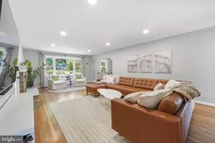 6451 Sleepy Ridge Rd, Falls Church, VA 22042 - Photo 3