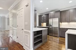 12079 Kinsley Pl, Reston, VA 20190 - Photo 5