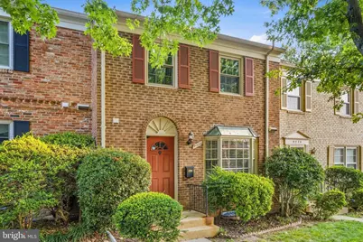 9222 Bailey Lane, Fairfax, VA 22031 - Photo 3