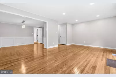 9222 Bailey Lane, Fairfax, VA 22031 - Photo 13