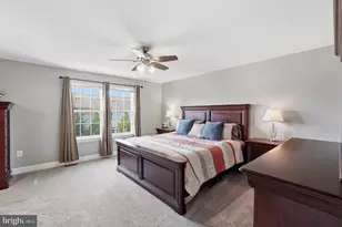 6189 Royal Crest Ln, Alexandria, VA 22310 - Photo 9