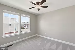6189 Royal Crest Ln, Alexandria, VA 22310 - Photo 13