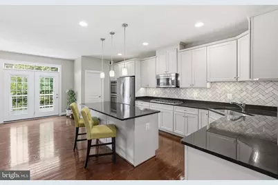 6189 Royal Crest Lane, Alexandria, VA 22310 - Photo 5