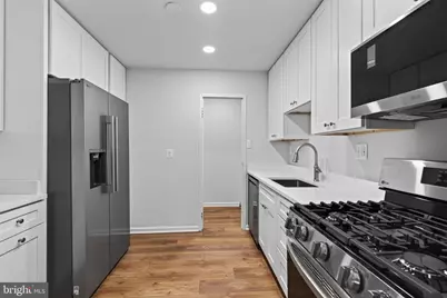 6001 Arlington Boulevard #423, Falls Church, VA 22044 - Photo 19