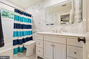 11404 Green Moor Ln, Oakton, VA 22124 - Photo 37