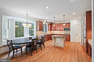 11404 Green Moor Ln, Oakton, VA 22124 - Photo 15