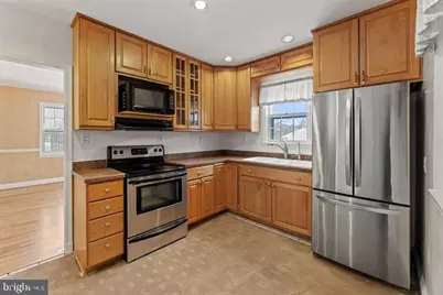 6419 Hillside Lane, Alexandria, VA 22306 - Photo 9