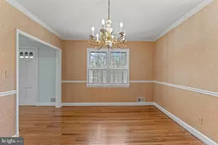 6419 Hillside Ln, Alexandria, VA 22306 - Photo 7