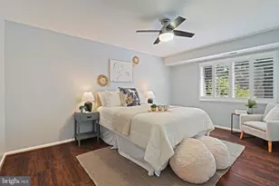 208 Park Terrace Ct SE, Vienna, VA 22180 - Photo 13