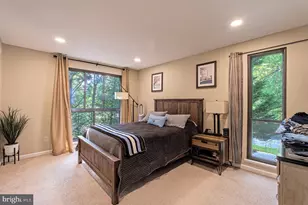 2037 Royal Fern Ct, Reston, VA 20191 - Photo 11