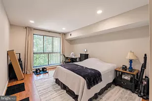 2037 Royal Fern Ct, Reston, VA 20191 - Photo 15