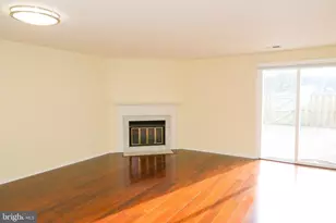 5933 Grisby House Ct, Centreville, VA 20120 - Photo 5