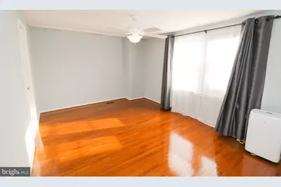 5933 Grisby House Court, Centreville, VA 20120 - Photo 13