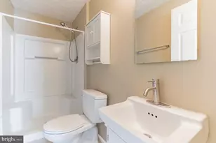 6302 Betsy Ross Ct, Centreville, VA 20121 - Photo 21