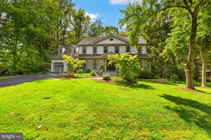 9730 Rolling Ridge Dr, Fairfax Station, VA 22039 - Photo 3