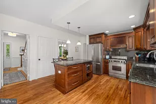 9730 Rolling Ridge Dr, Fairfax Station, VA 22039 - Photo 21
