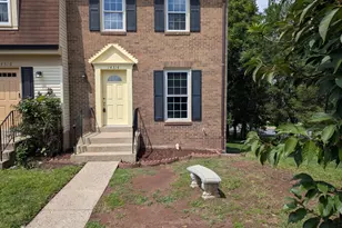 14314 Watery Mountain Ct, Centreville, VA 20120 - Photo 3