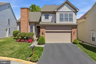 3424 Silver Maple Pl, Falls Church, VA 22042 - Photo 3