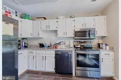 7921 Gunston Woods Place, Lorton, VA 22079 - Photo 3