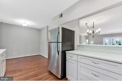 4284 Sleepy Lake Drive, Fairfax, VA 22033 - Photo 11