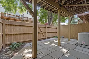 4284 Sleepy Lake Dr, Fairfax, VA 22033 - Photo 33