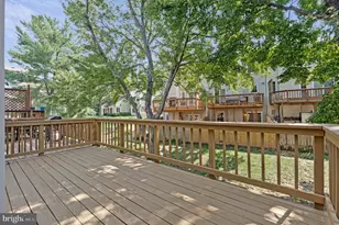 4284 Sleepy Lake Dr, Fairfax, VA 22033 - Photo 13