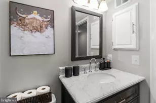 3401 Lakeside View Dr, Falls Church, VA 22041 - Photo 19