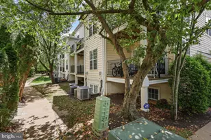8846 Ashgrove House Ln, Vienna, VA 22182 - Photo 21