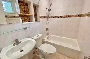 8121 Edmonton Ct, Springfield, VA 22152 - Photo 15