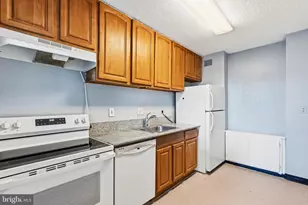 2059 Huntington Ave, Alexandria, VA 22303 - Photo 3