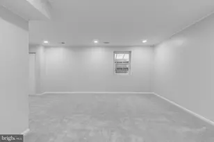 9911 Finian Ct, Vienna, VA 22181 - Photo 29
