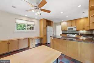 5506 Ventnor Ln, Springfield, VA 22151 - Photo 11