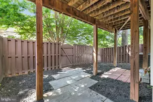 2000 Gallows Tree Ln, Vienna, VA 22182 - Photo 49