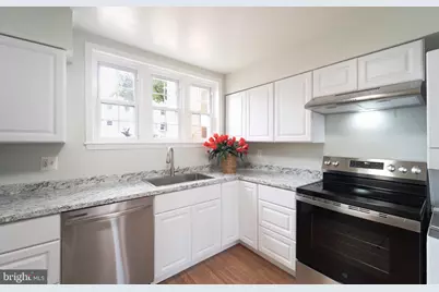 14421 Saguaro Place, Centreville, VA 20121 - Photo 9